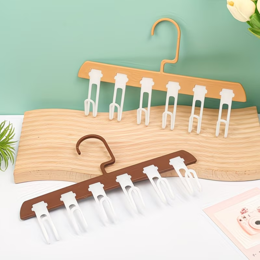 Windproof, detachable multi-hook clothes rack, suitable for socks and underwear.