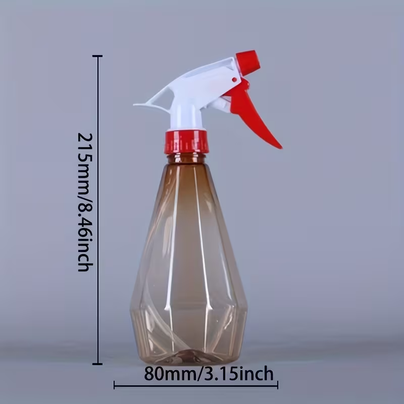 Plastic spray bottle, random color, gourd-shaped design