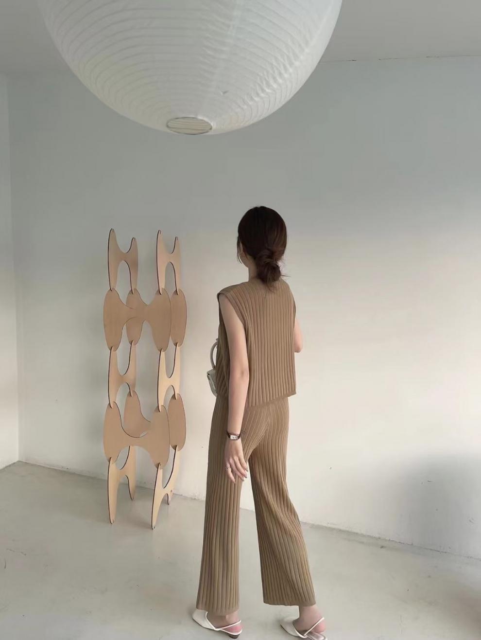 Trending Fashion summer sleeveless basic sweaters wide leg pants elegant knitted loungewear women two piece pants set