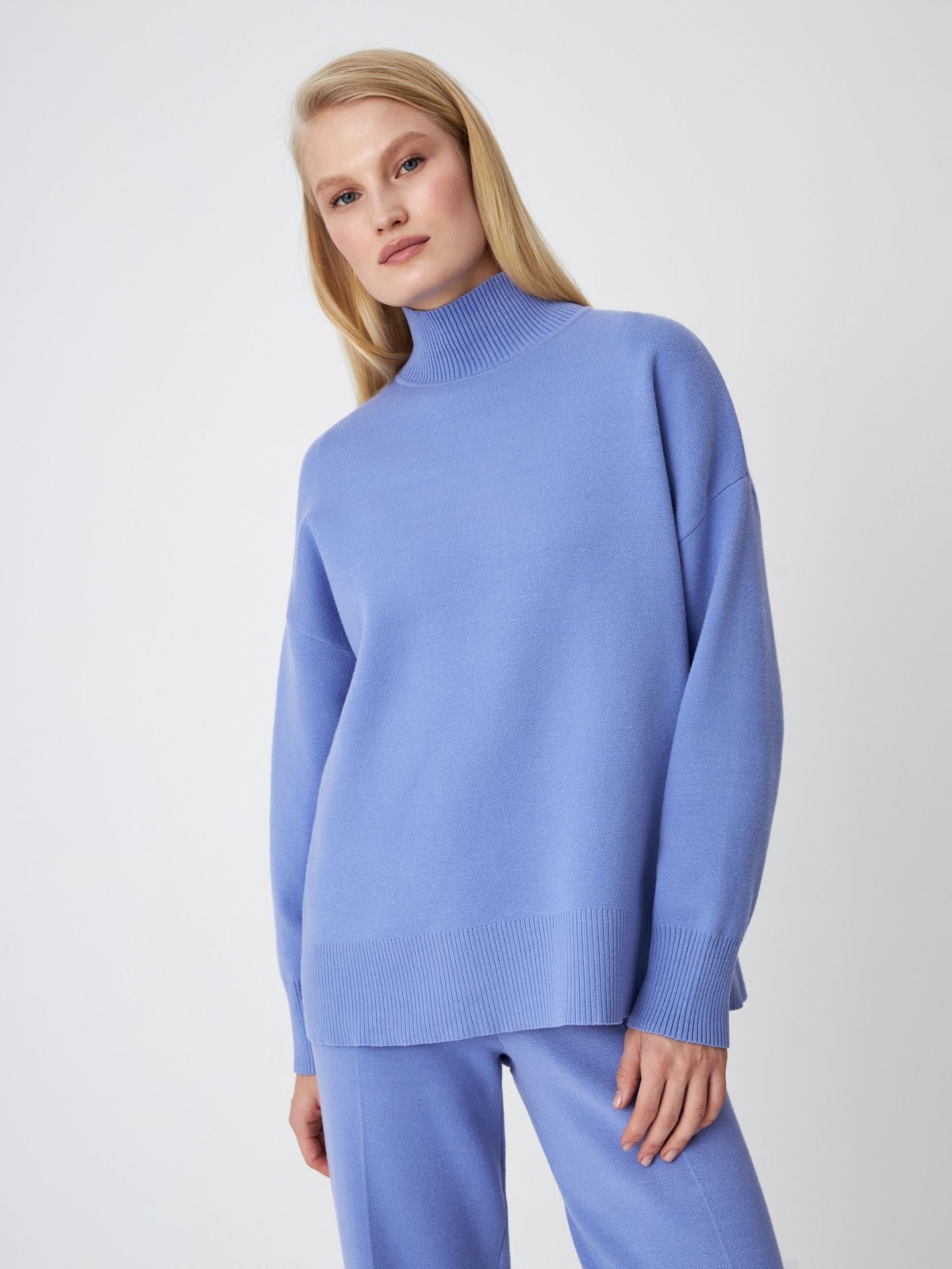 Hot selling pullover oversize women elegant knitwear solid color temperament half turtleneck sweaters