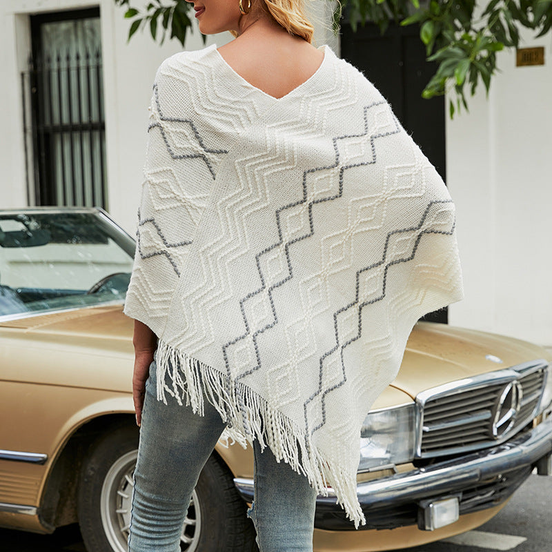 New Arrivals winter warm Wavy knitted tippet v neck casual fashion striped fringed cape coat for women